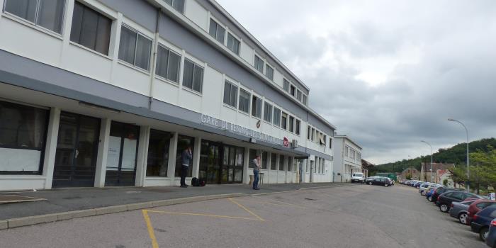 Le Parvis de la Gare de Béning-Les-Saint-Avold